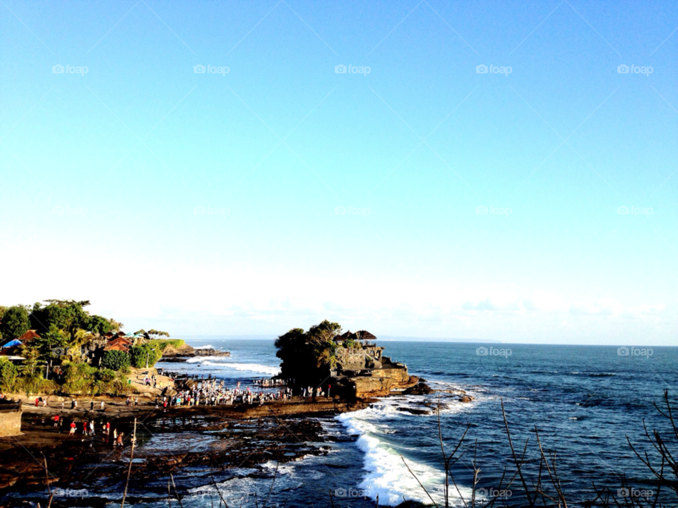 ocean people skyline waves by brunhilda