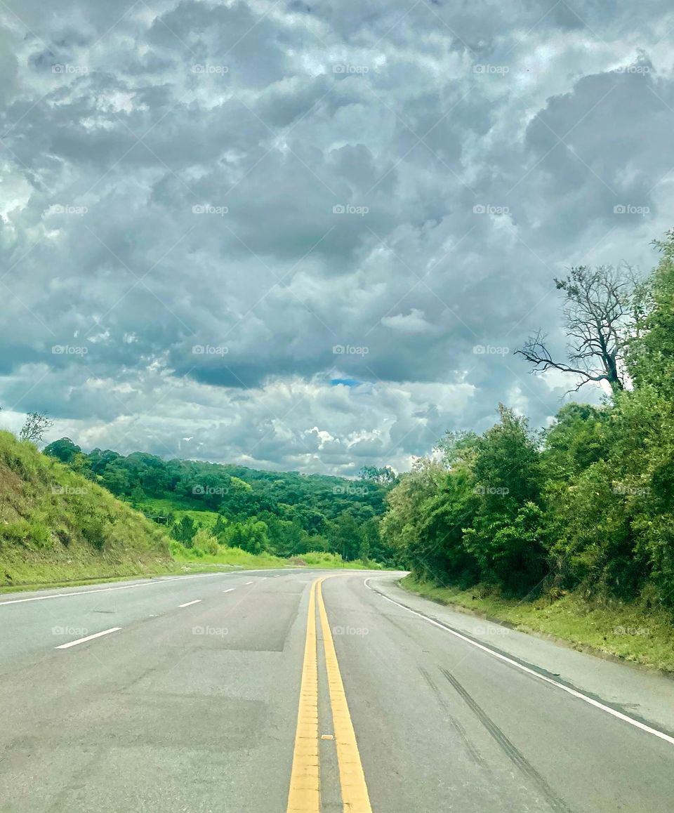 Em Jarinu, o tempo está fechando.

Viva a natureza e a sua beleza!

