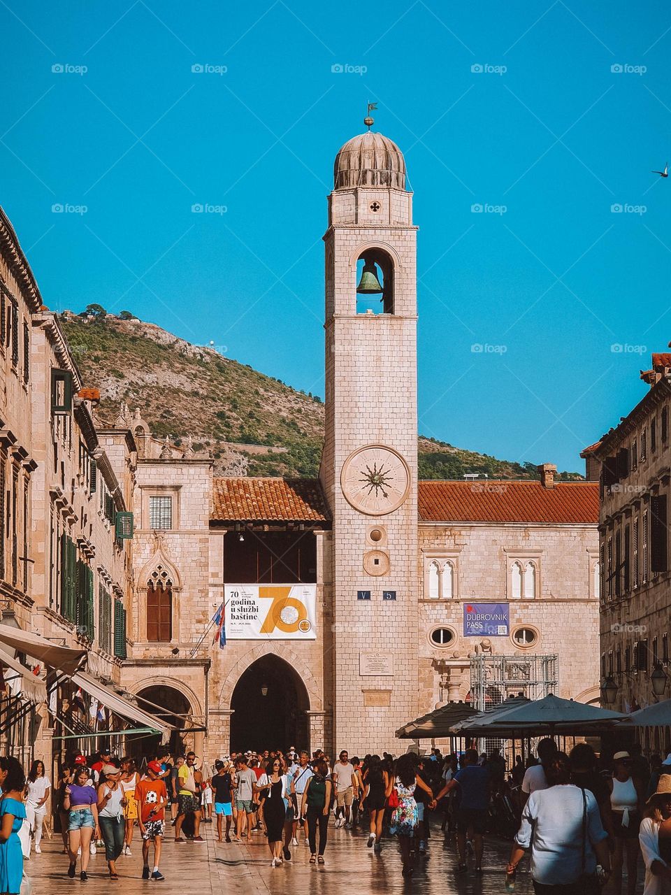 Dare to be different.  Each color in this photo will be experienced differently by each of us.  How beautiful life is.  Is it?