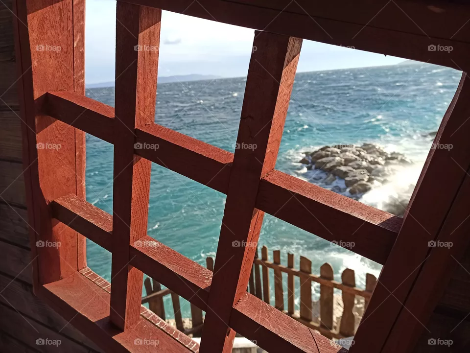 window at see