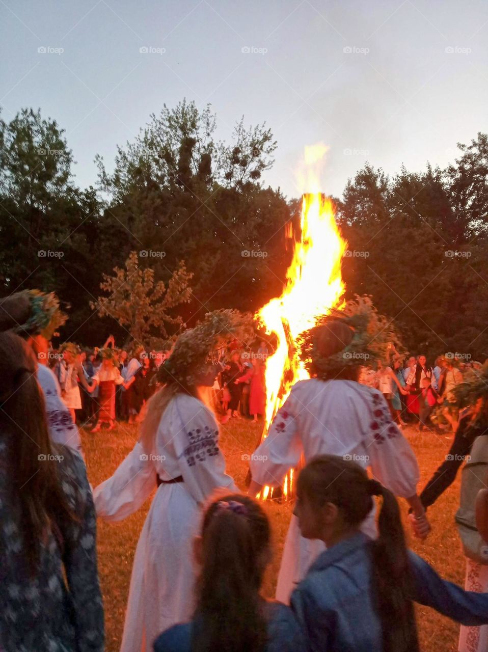 Introducing the crowds revolution! Ivan Kupala holiday, folk festivals around the fire