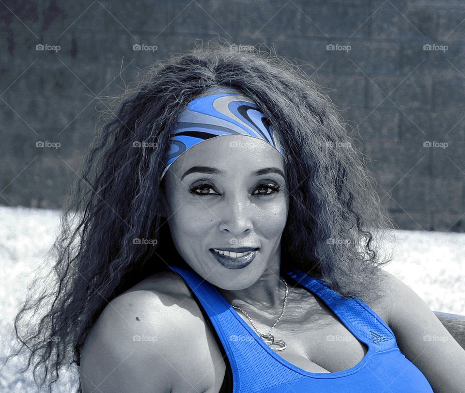 model, the color blue