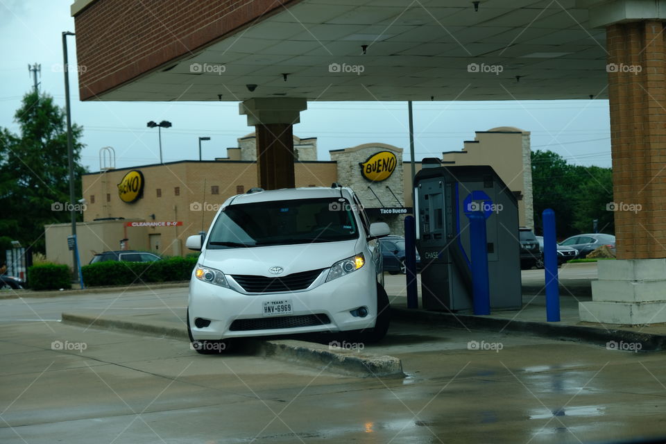 Oops
Not the bueno way to get money
No bueno
Den einai kala