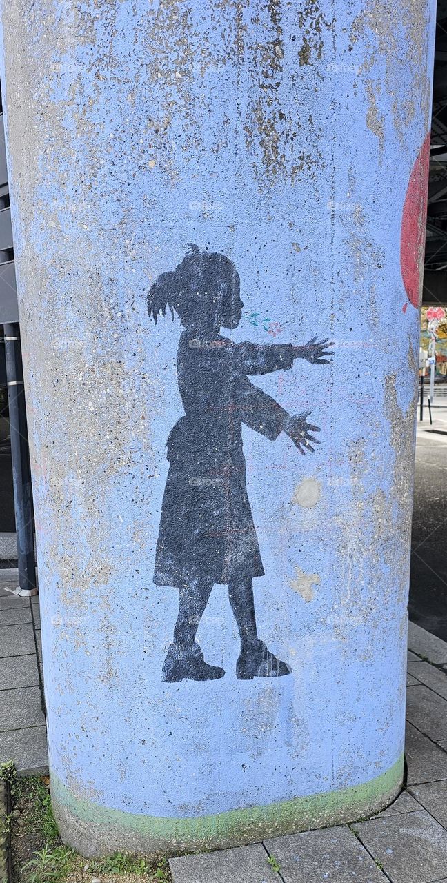 street art in St Denis