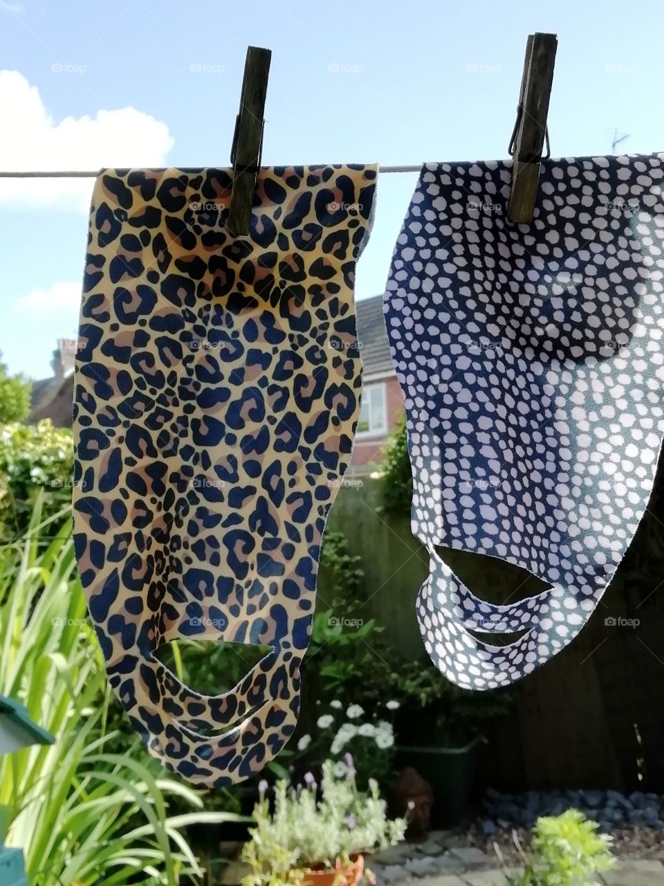 Facemask drying on a washing line