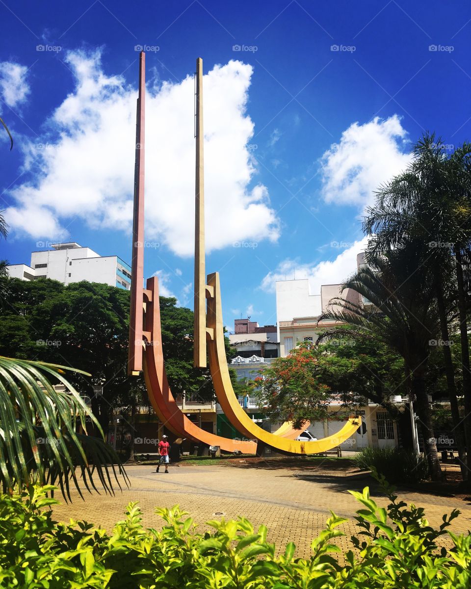 Monumento #Caravelas no centro de #Jundiaí!
📸
#Fotografia #Paisagem #Photography #Céu #Nuvens #Historia #Cultura