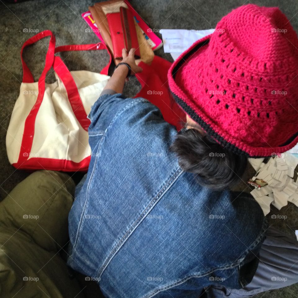 Grandma's Red Day

Published by:
HappyBrownMonkey 