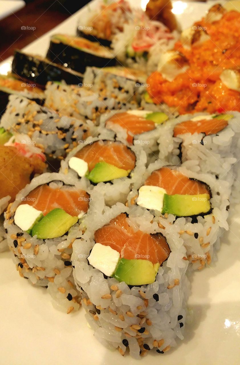 salmon sushi rolls