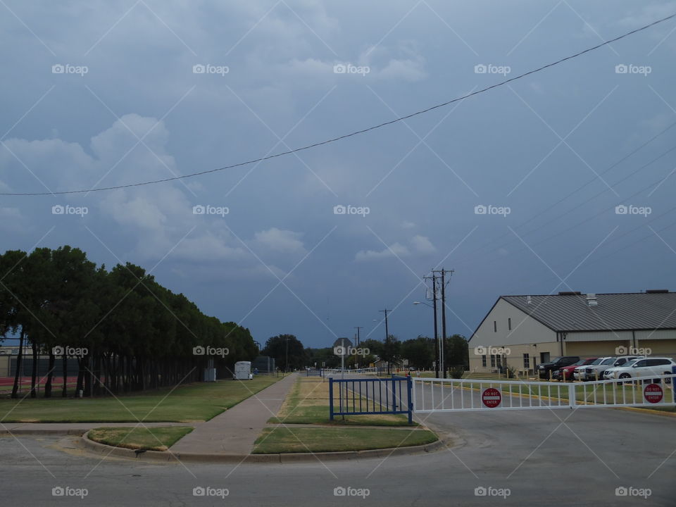 love 😍 the smell of rain ☔. This is a picture I took of some storms moving in the local area. 👣 🚶 🏃 🔥 💨