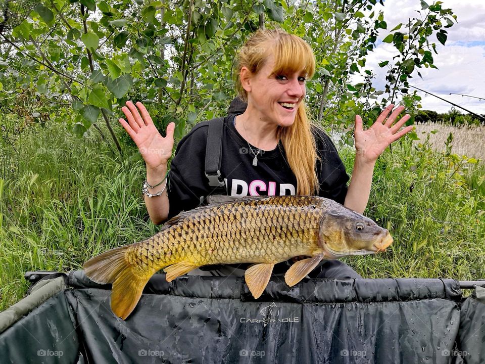Magia carpa levitando pesca deportiva