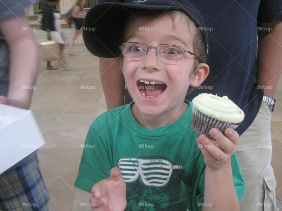 This is pure excitement. A Magnolia cupcake at Grand Central Station, NYC.