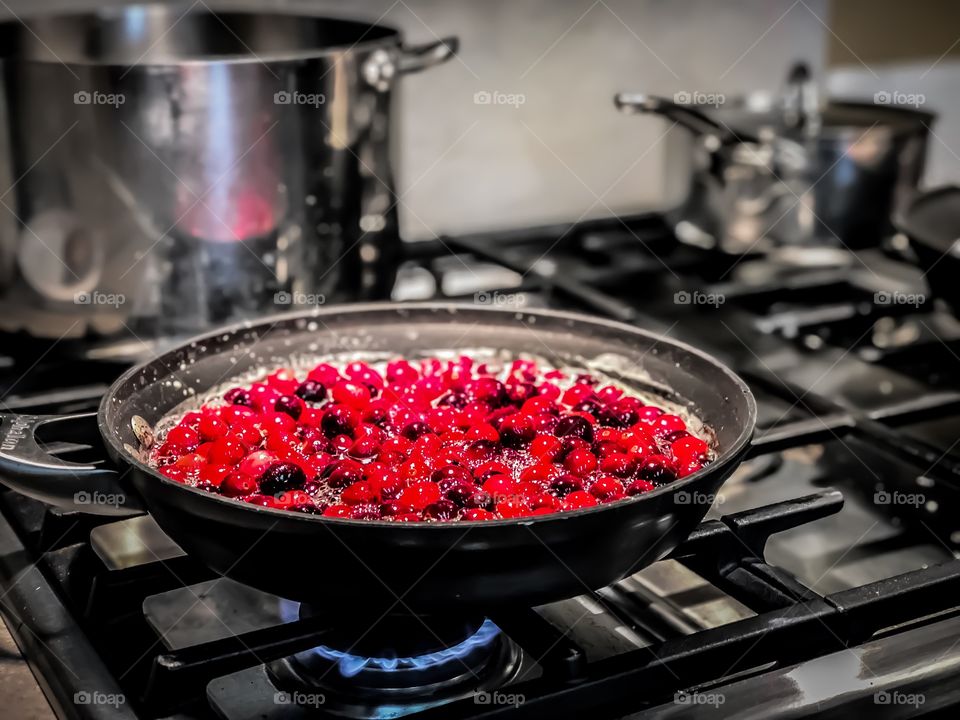 Cranberry sauce pan 