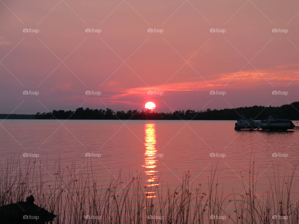 Sunset at the lake 