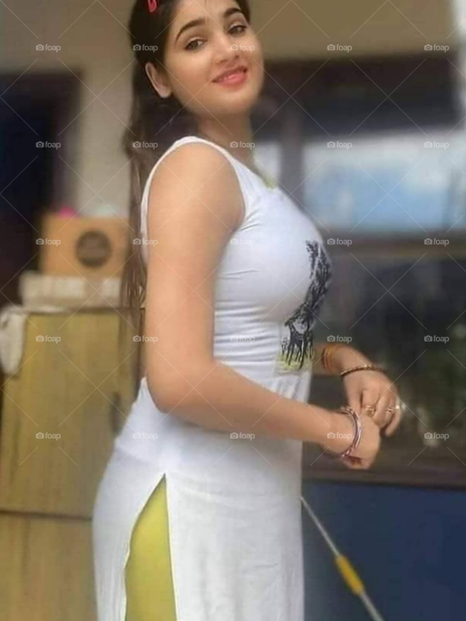 इंडियन गर्ल