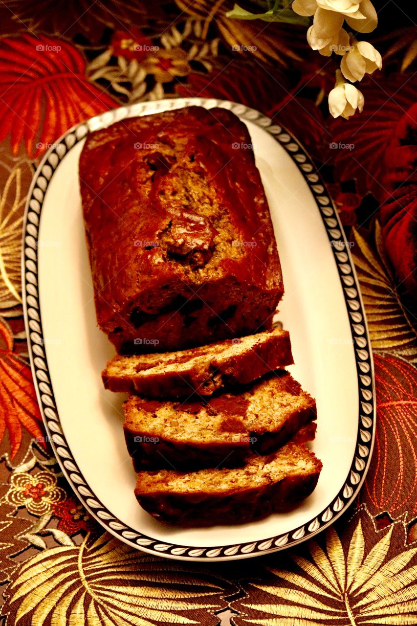 Banana bread with chocolate chunks 