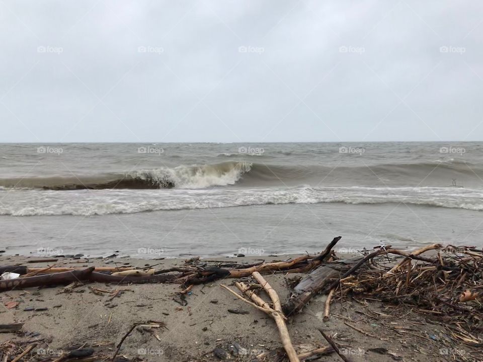 Weather patterns on Lake Erie can create some very large and scary yet very beautiful waves, especially strong storms. When I took these, forecasted wave heights were either 6-9 or 10-12 feet occasionally cresting at 11 or 14 foot respectively.