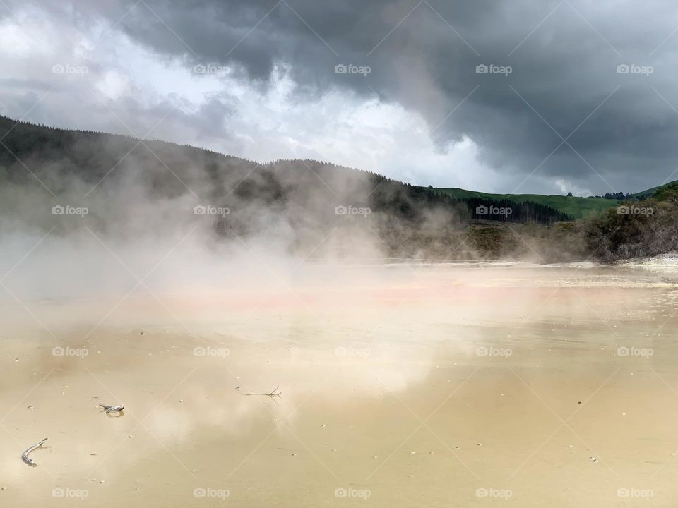 Volcano geothermal hot spring New Zealand Rotorua waiotapu thermal wonderland champagne pool rainbow