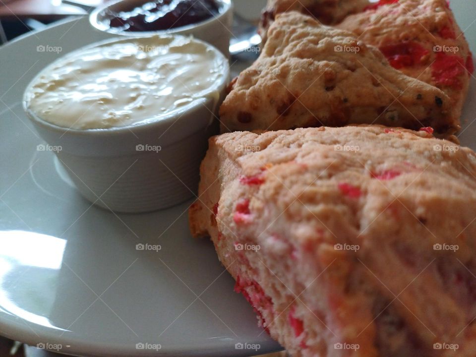 cream and scones
