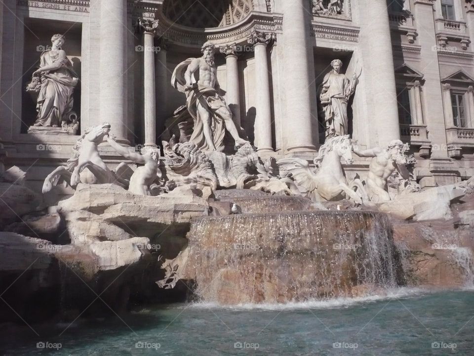 fontana di trevi