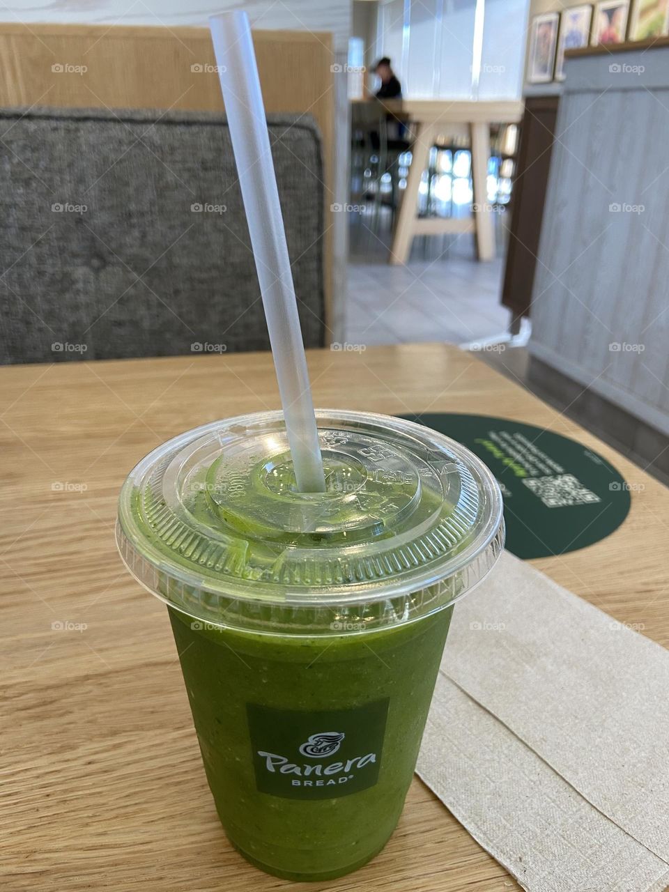A delicious and nutritious green smoothie from Panera Bread. Made of fruit puree (peach and mango), white grape and Passionfruit concentrates, fresh spinach and ice, it’s a great way to start the day off right. 