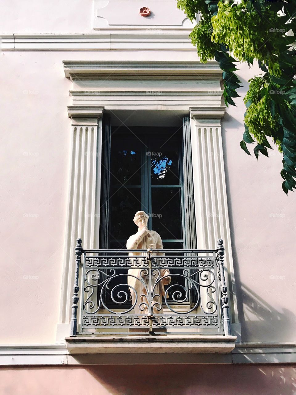 caryatid am window 