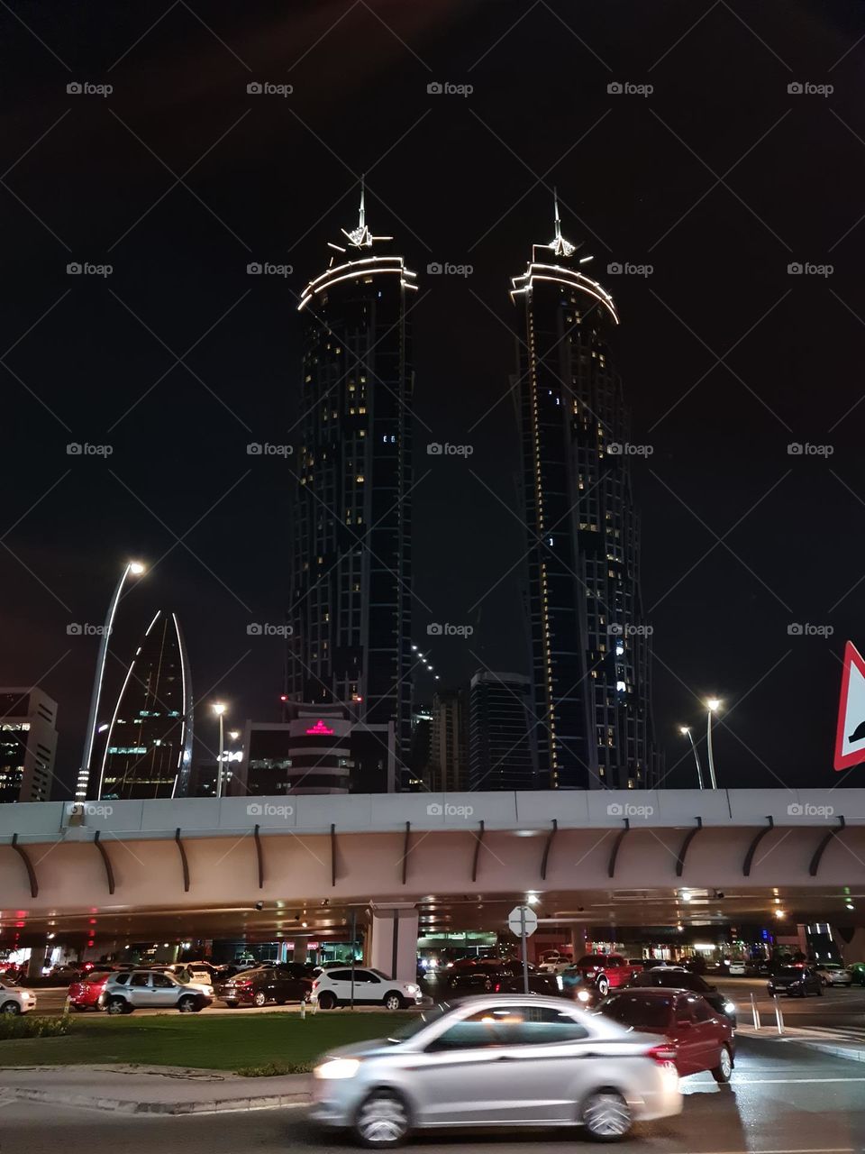Dubai Building 1002