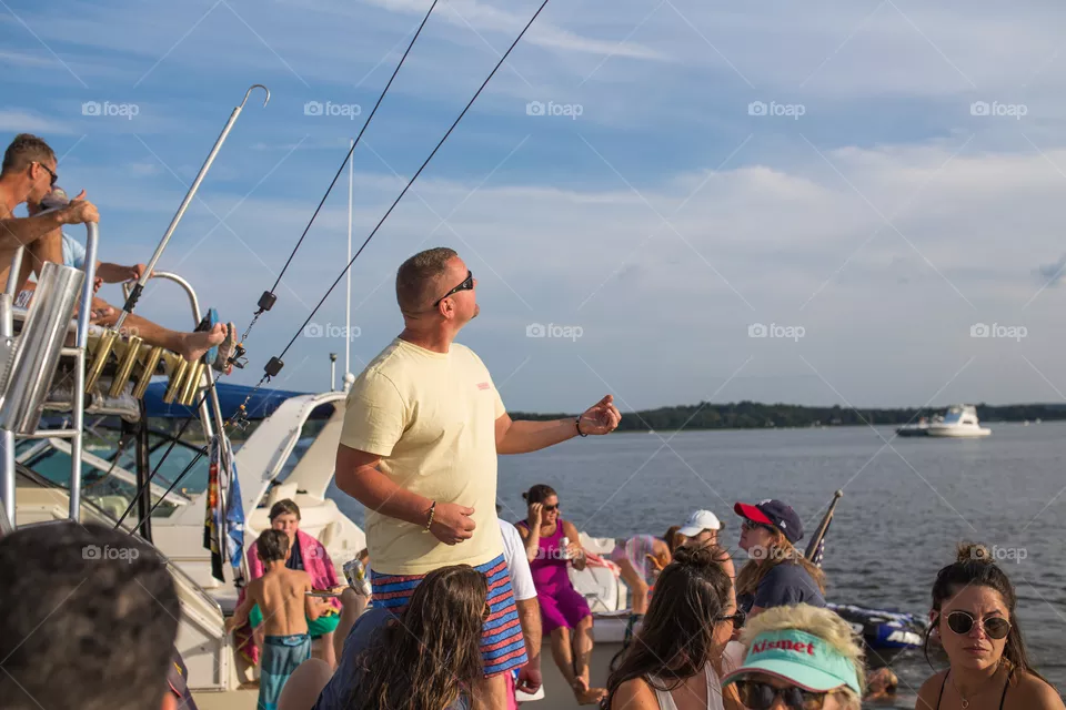 Party boat 