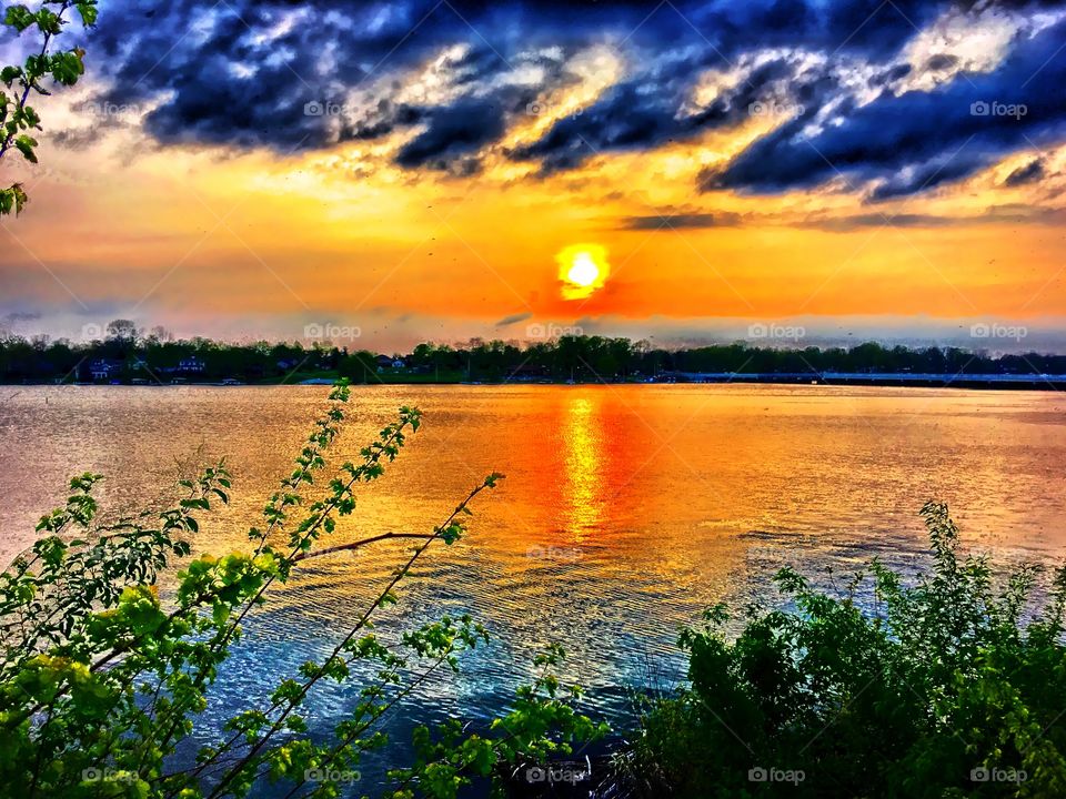 Cool sundown over the lake. 