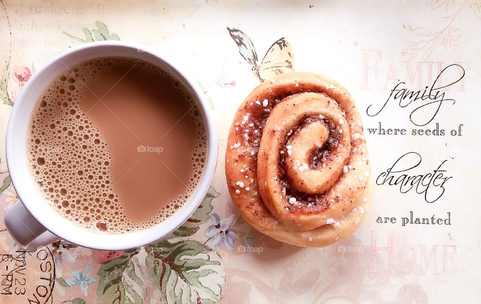 Cinnamon bun and coffee