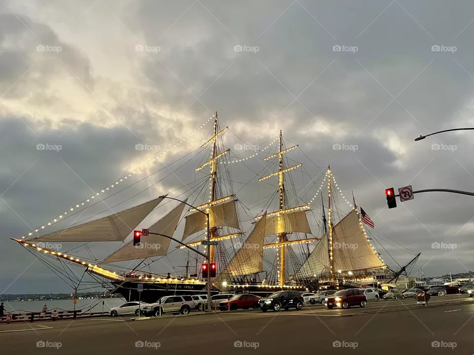 Beauty at sea 