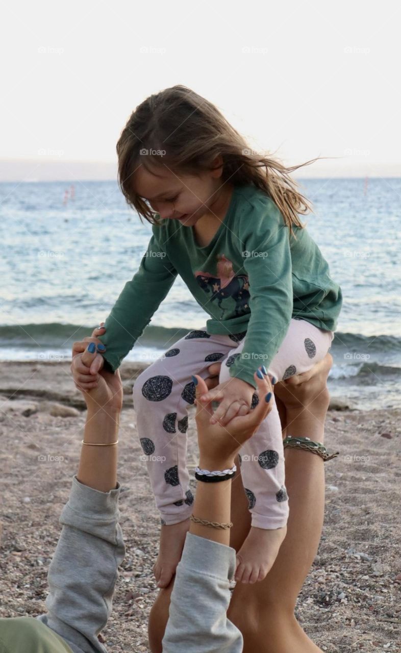 Beach stunts with toddler 