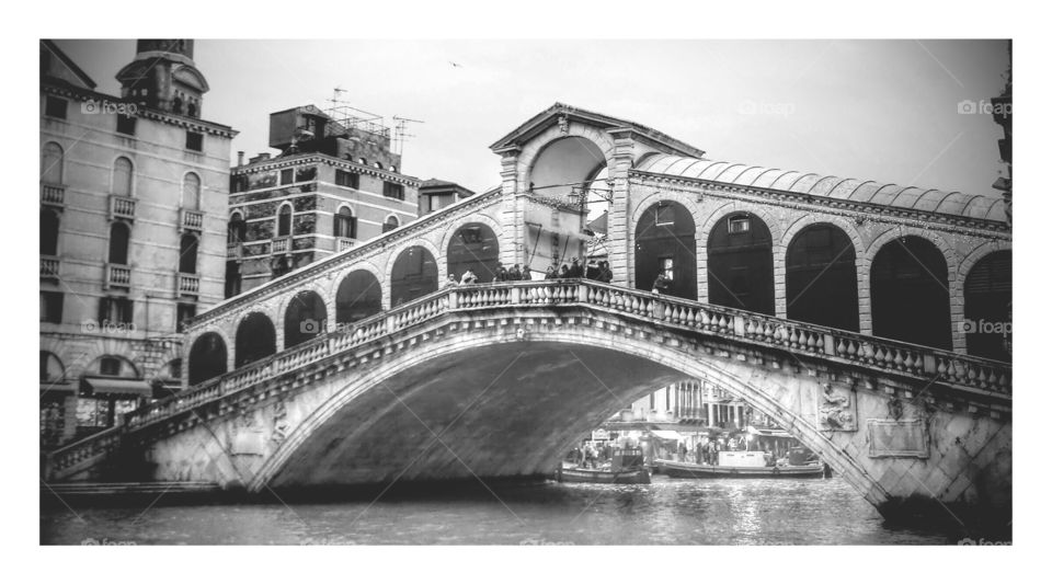 Again the picture of the Rialto bridge in Venice. This time in black and white