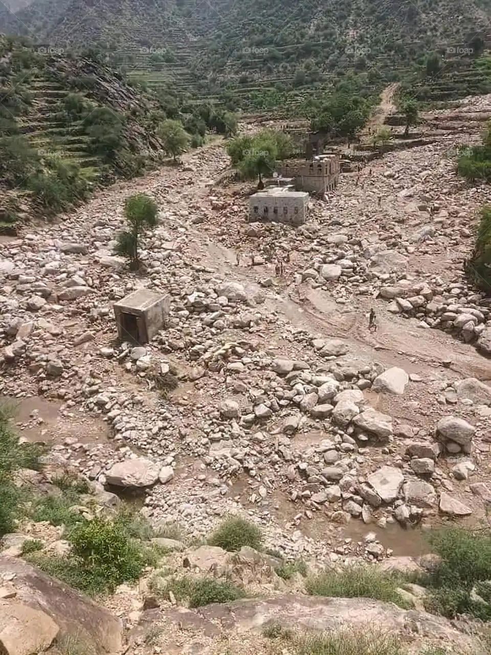 Glory be to God, the magnificent and picturesque view and the natural green trees are a view that is nothing more wonderful than it