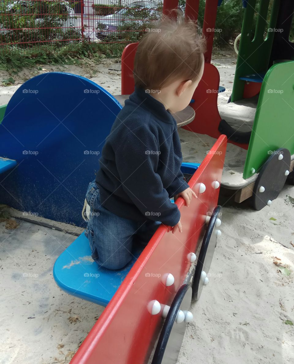 bany play in park