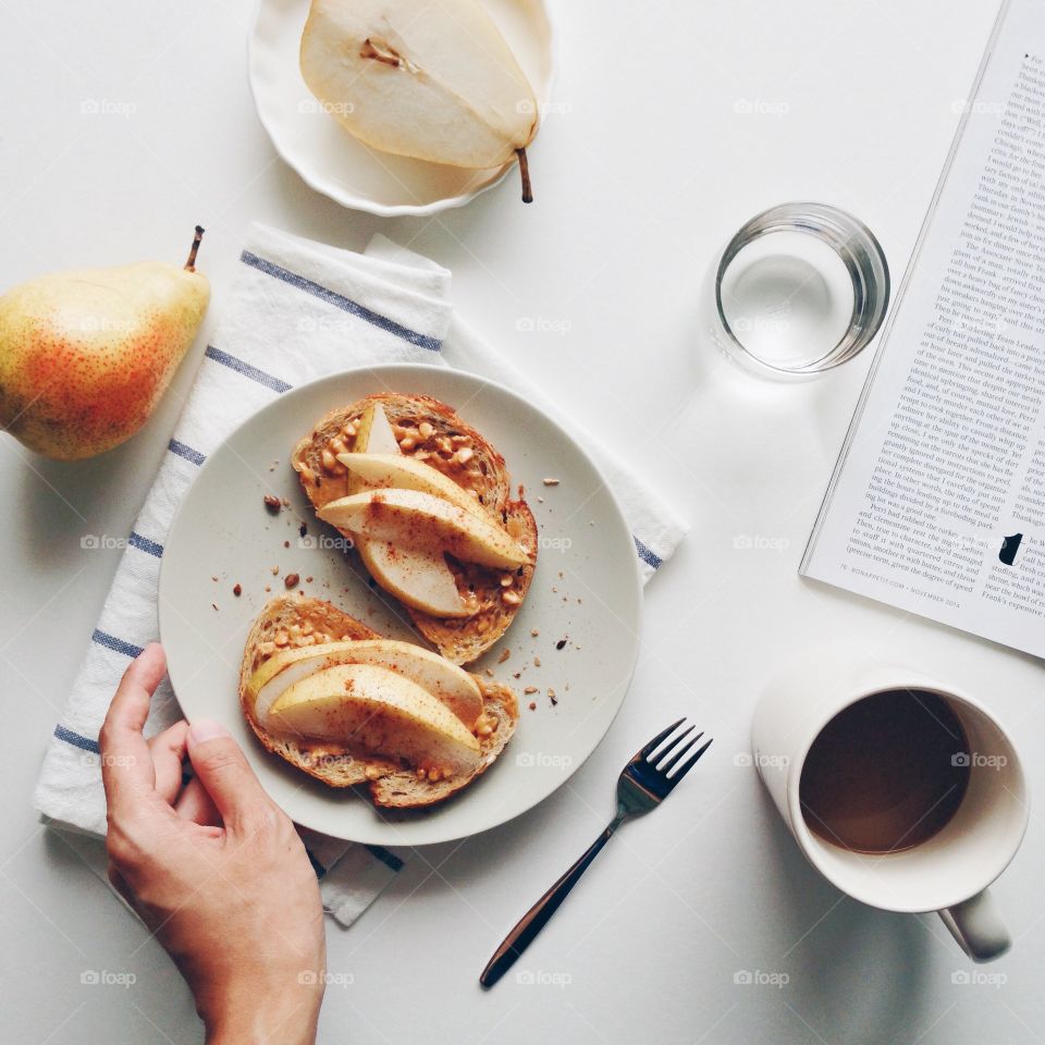 Morning Rituals : Preparing healthy breakfast 