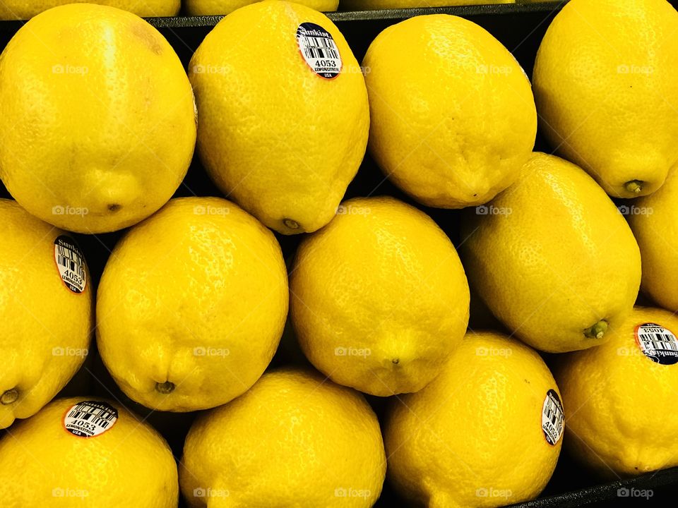 Lemons stacked