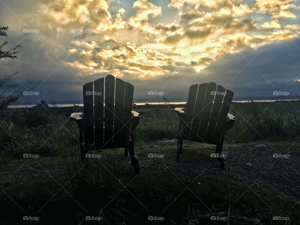 Sunrise Beach Chair Silhouette 