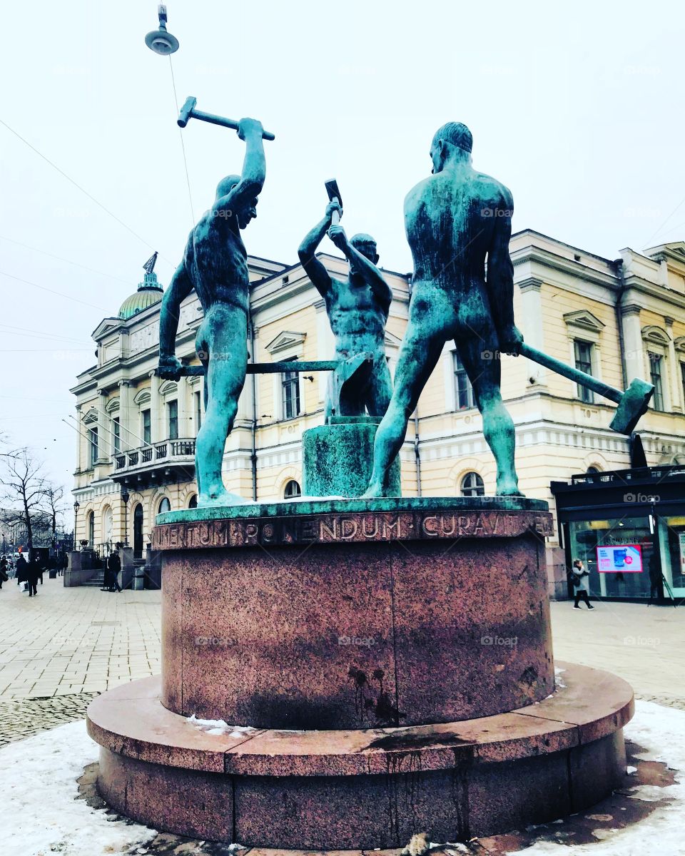 Statue Three blacksmiths, sculptor Felix Nilund, Helsinki,Suomi,Finland 🇫🇮