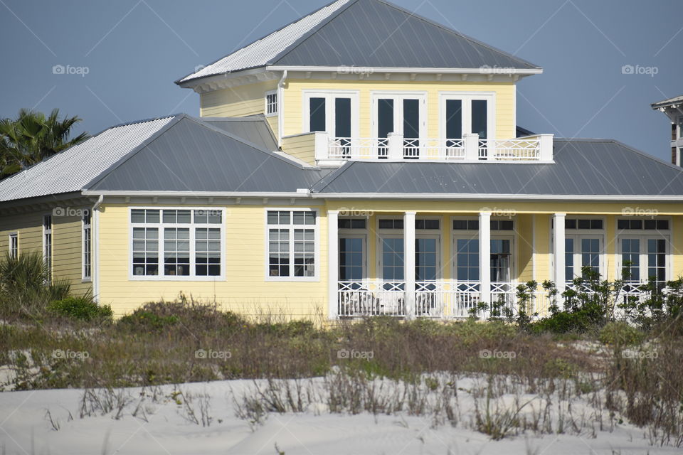 yeallow Beach house