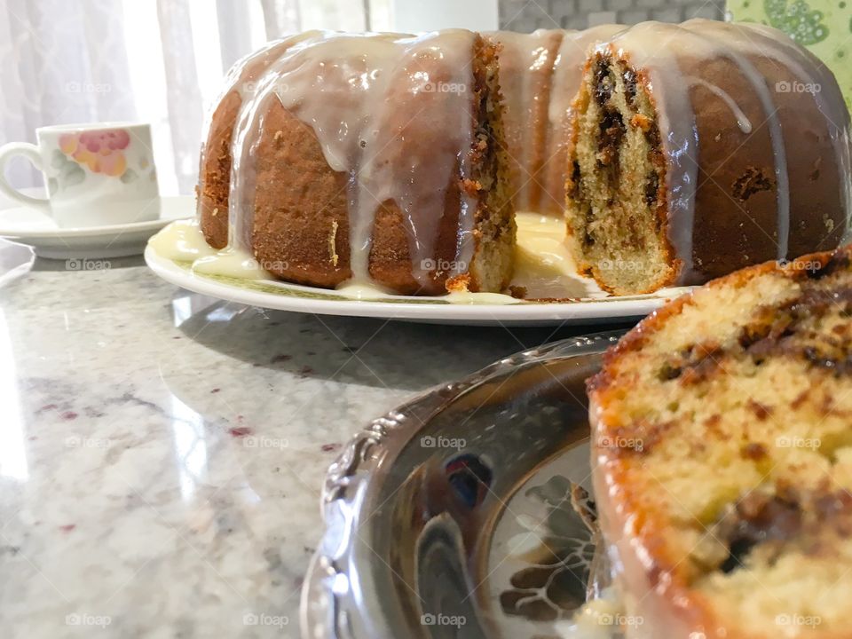 Tea time with bundt cake