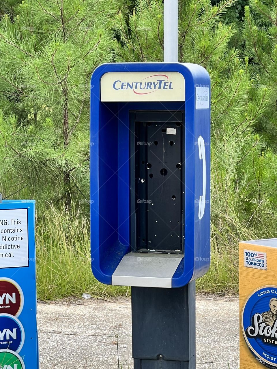 Newly retro booth await its new phone in the country.