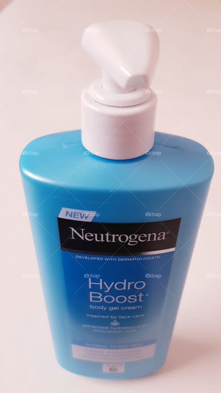Neutrogena hydro boost body gel cream for normal to dry skin advanced hydration with hyaluronic acid for smoother softer skin