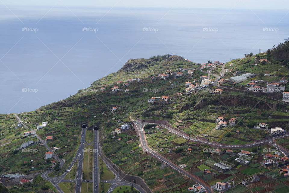 Tunnels sur l'île volcanique de Madère 