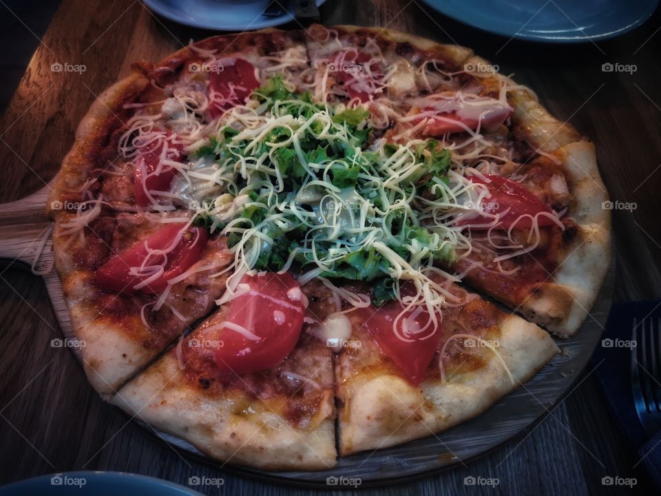 Round circle ellipce yummy healthy served table day outdoor Pizza food yummy