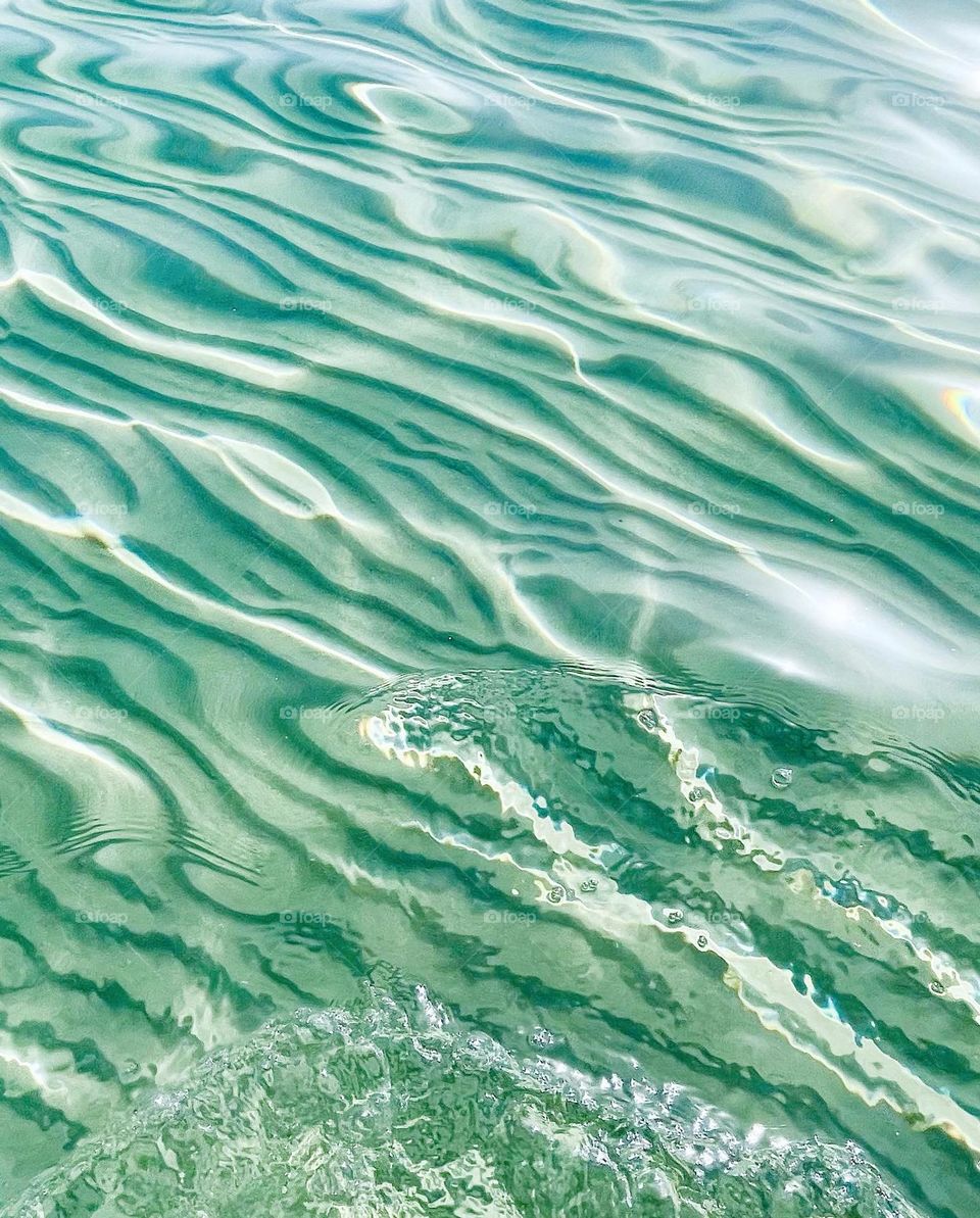 Reflection on the sea 