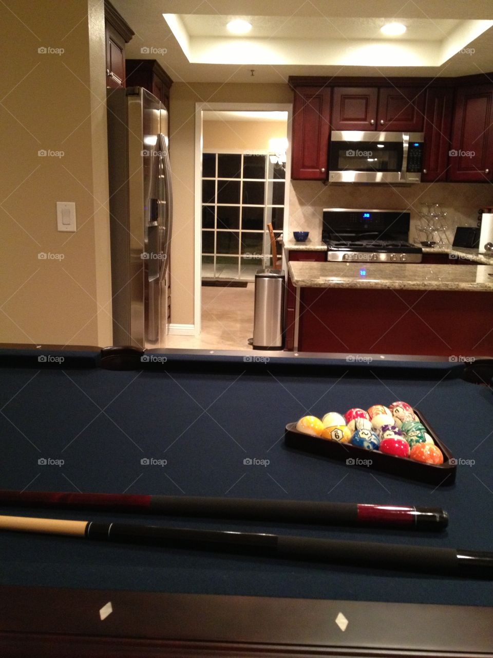 Pool table 