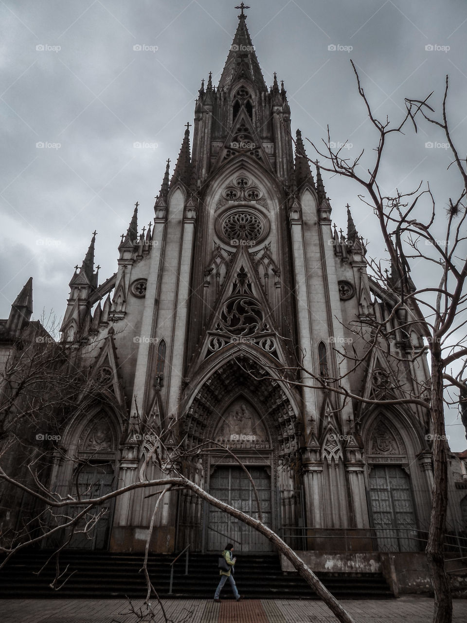 Misteriosa iglesia en un misterioso día.
📍 Prado - Uruguay.