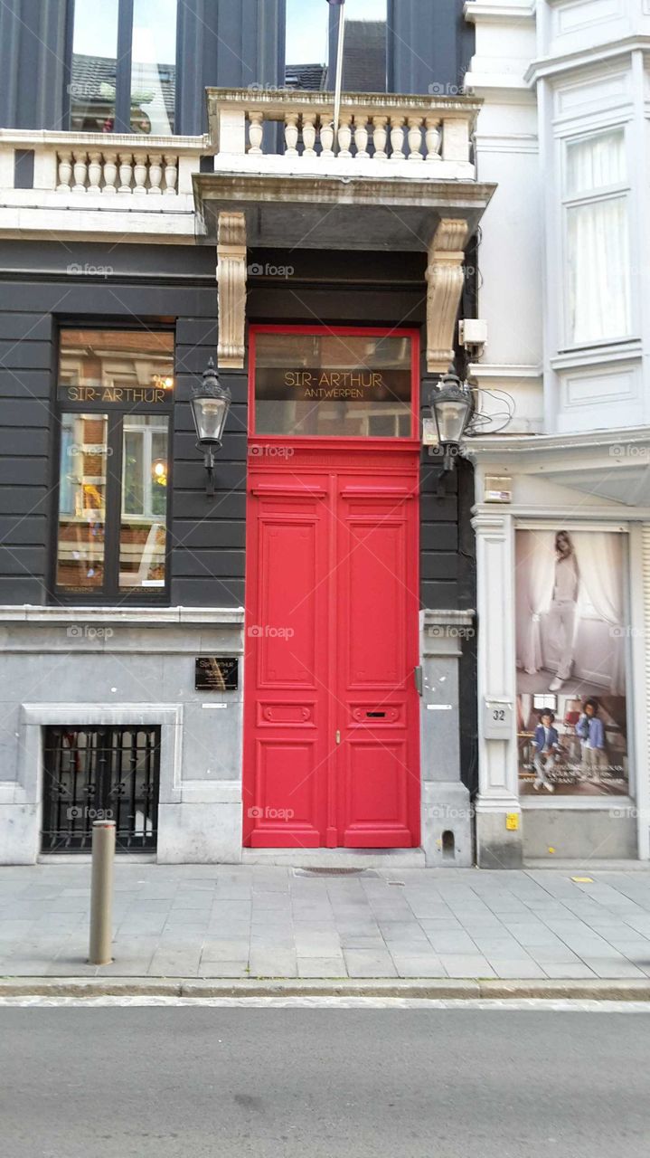 Red Door Antwerpen