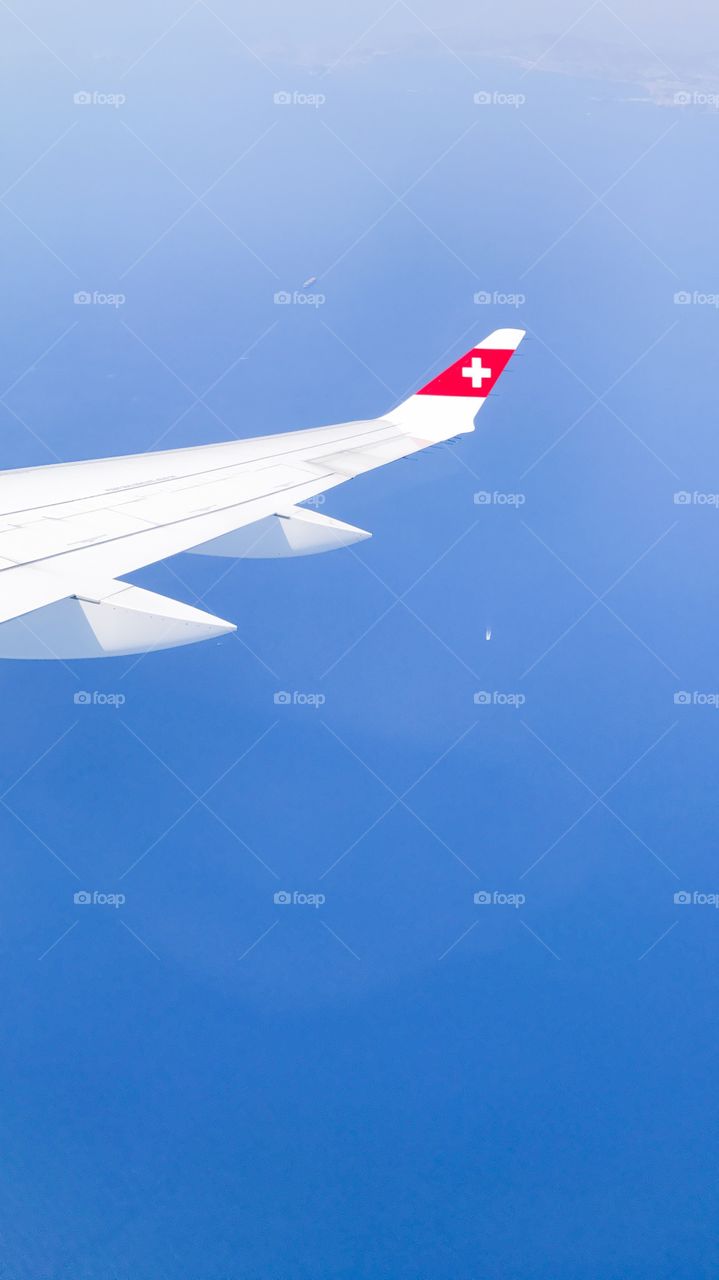 Swissair 
Flying 
Airplane 
Majestic