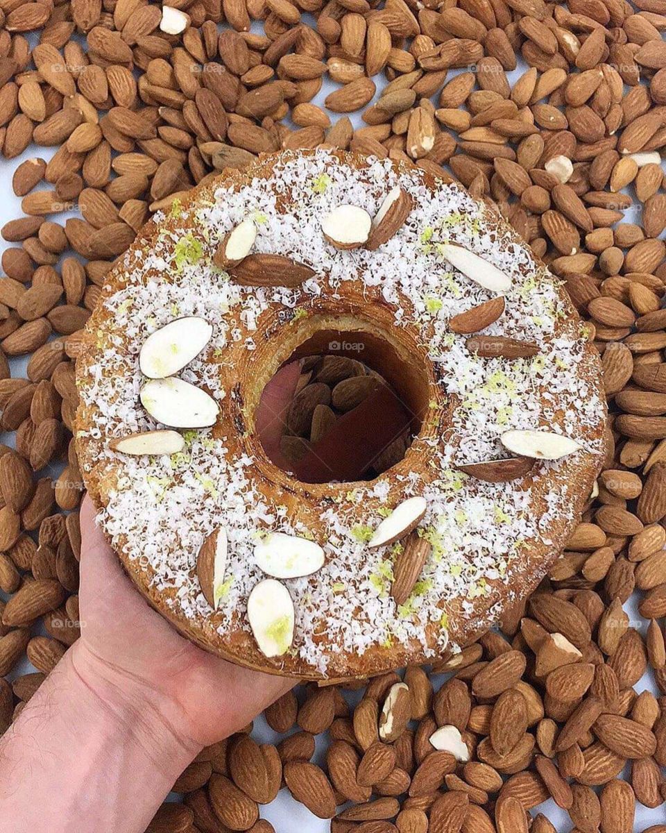 Almonds Cake